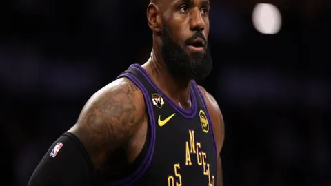 周六021英超赛事分析：埃弗顿对切尔西专家推荐